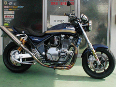 スペックエンジニアリング｜スイングアームスタビ加工 for ゼファー